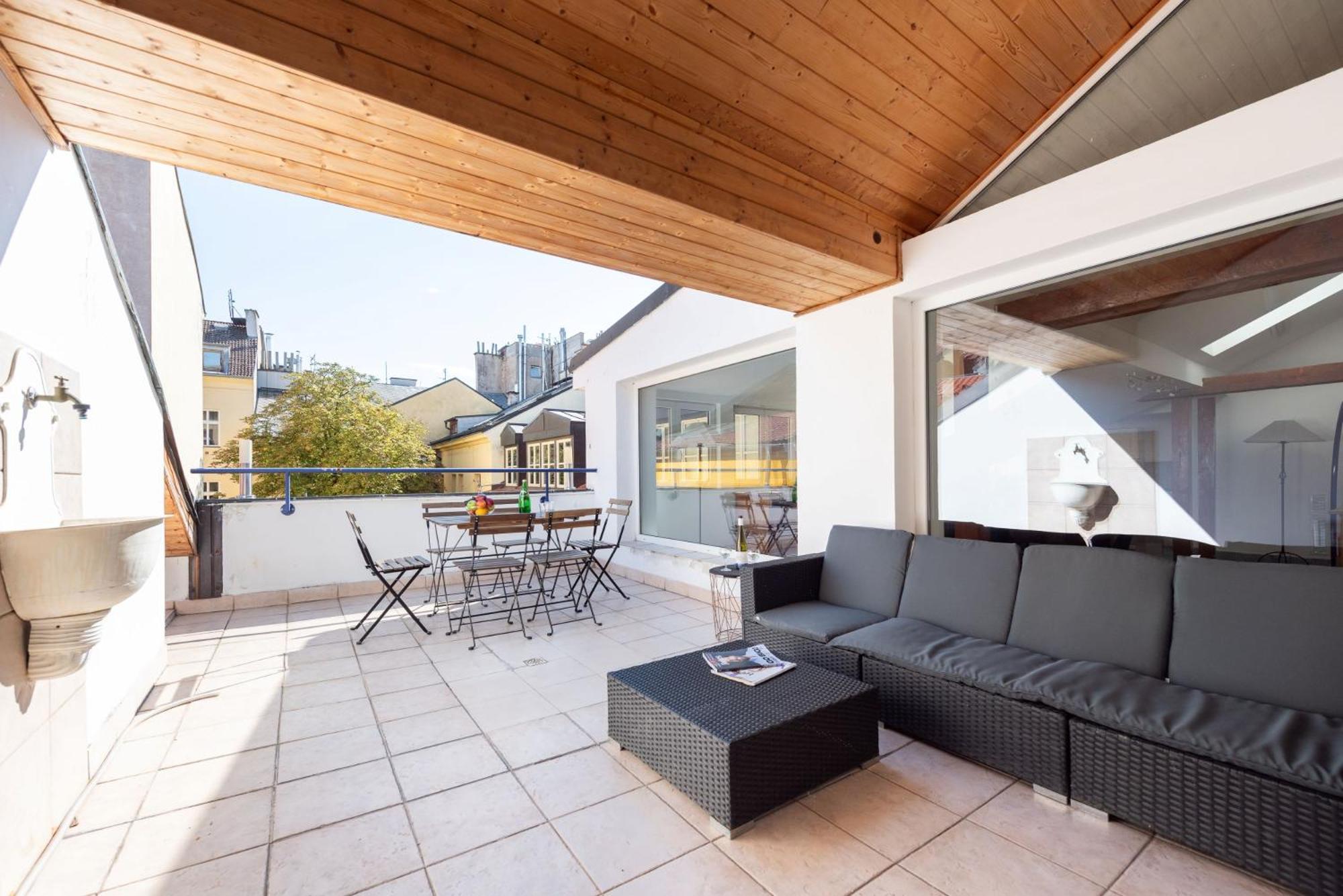 Apartmán Cozy 4-bedrooms With Terrace *